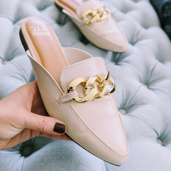 MADDEN NYC Chain Mules 9 - Picture 2 of 8